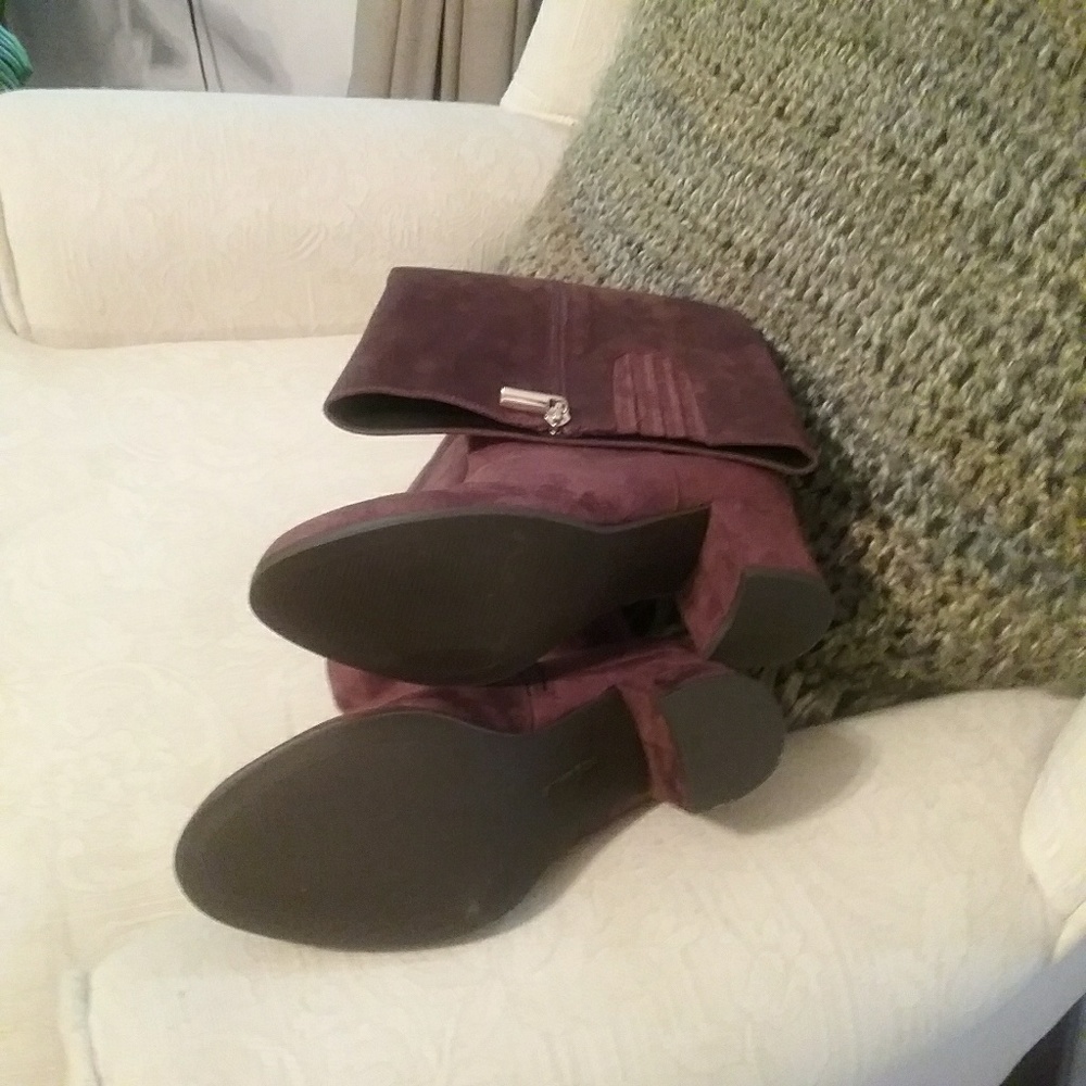 NWT super cute boots - Picture 4 of 5